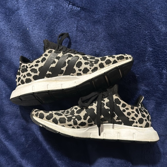Adidas Leopard Sneakers - Picture 3 of 3